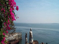 Dona Paula Dona Paula