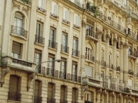 Estrugamou Building Estrugamou Building