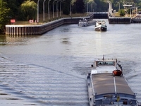 Canal latéral à l'Oise Canal latéral à l'Oise