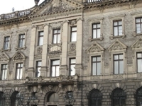 The Globe Palace