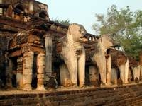 Wat Chang Lom