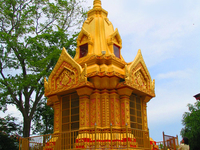Wat Khao Takhrao