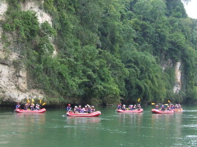  - cagayan-river-whitewater-rafting-and-trekking-along-the-de-oro_400_300