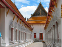 Wat Mahathat Yuwaratrangsarit