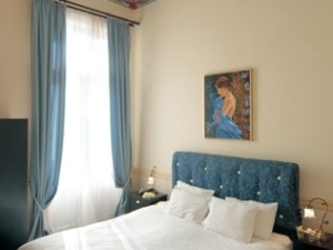 Room Room