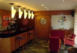 Bar Bar