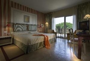 Room Room