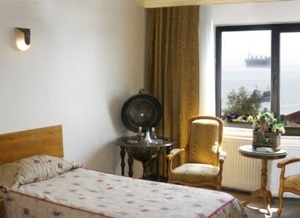 Room Room