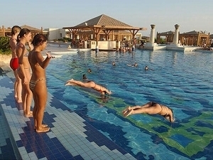Pool Pool