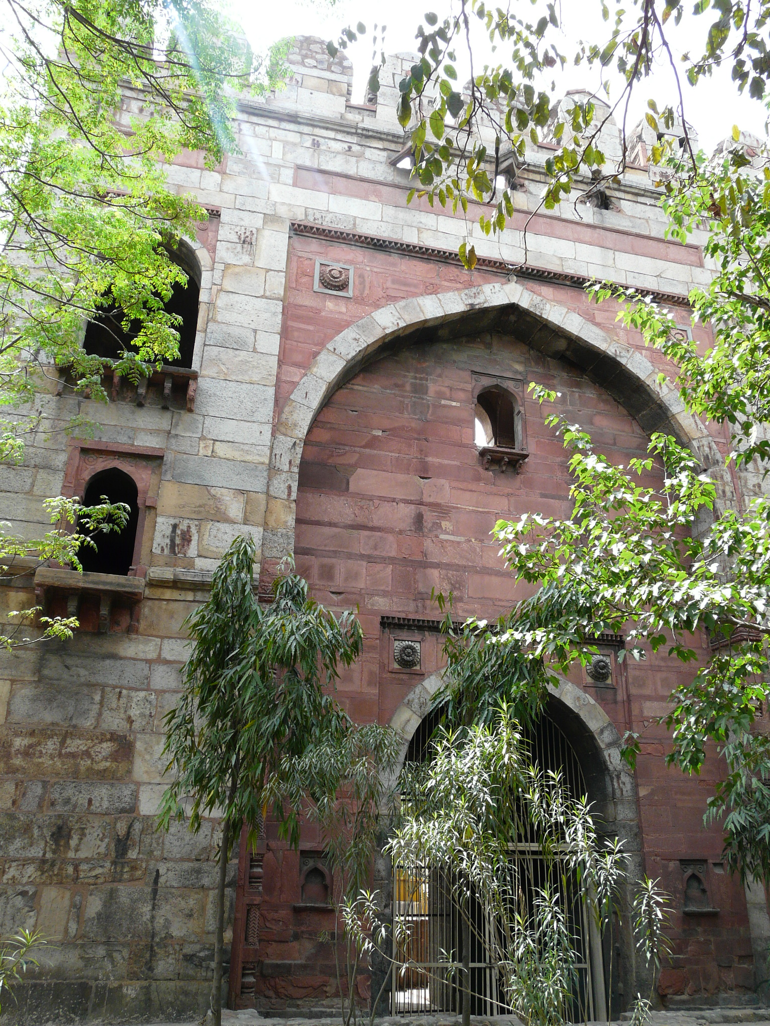 Khooni Darwaza, New Delhi, India Tourist Information